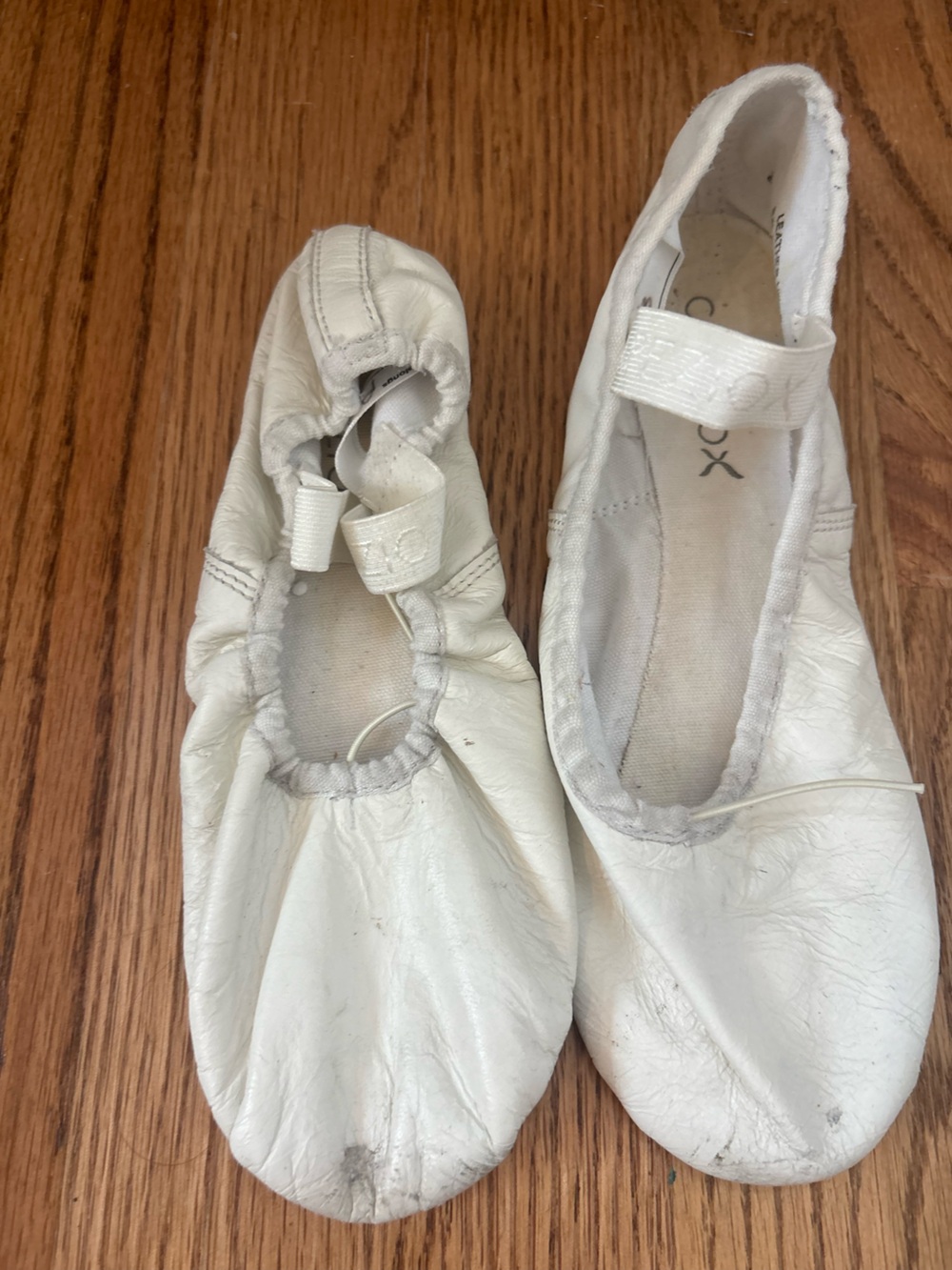 Capezio White Ballet Shoes 6N